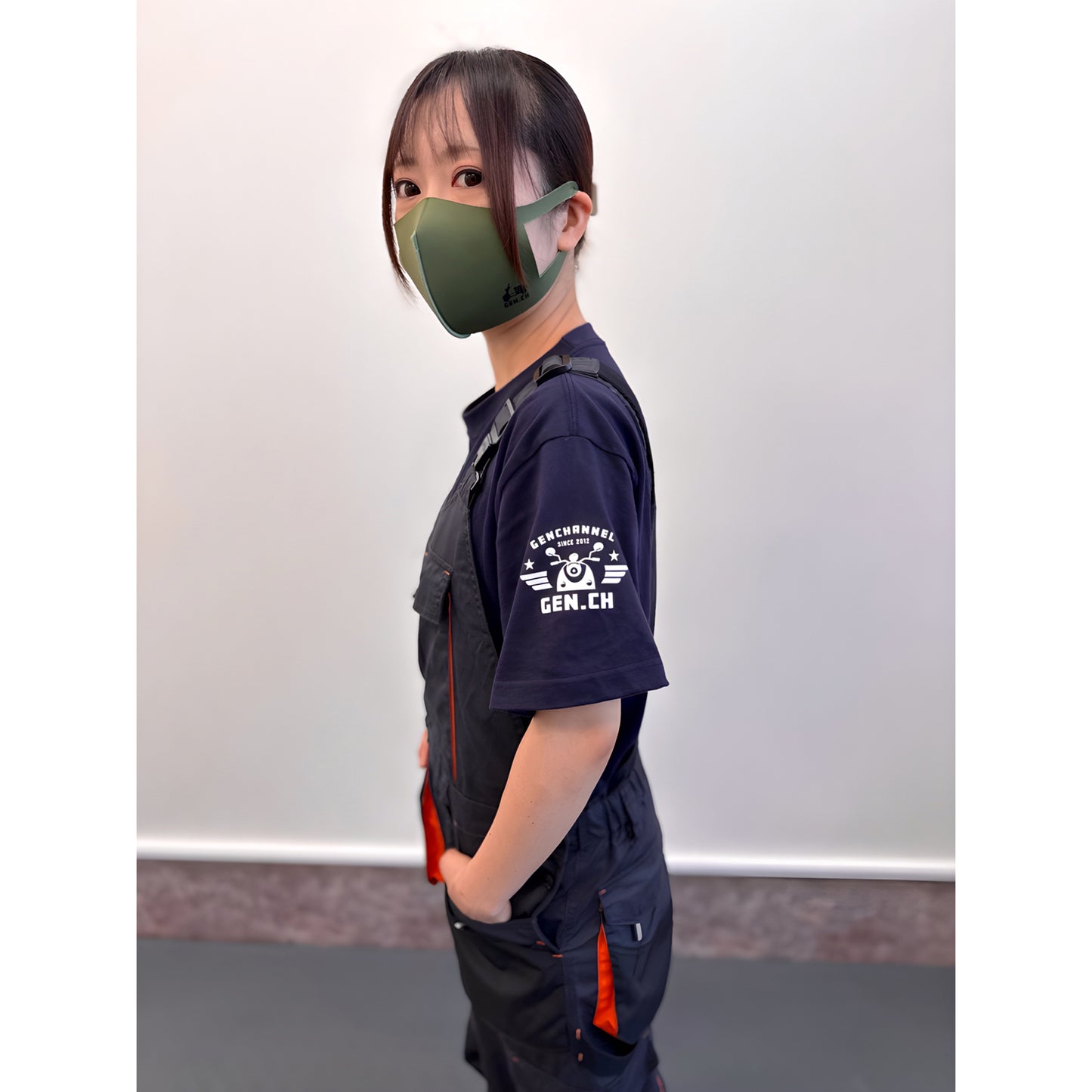 GEN.CH 袖ロゴ半袖Tシャツ